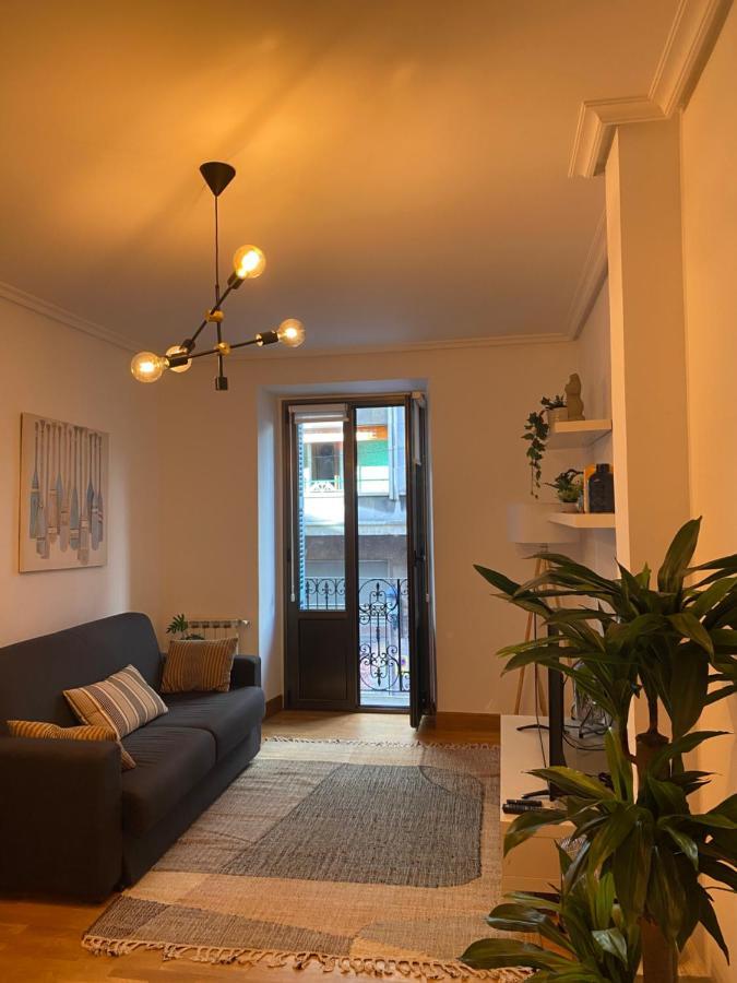 Apartamento Amplio Y Central A Pie De Playa La Concha San Sebastián Zewnętrze zdjęcie